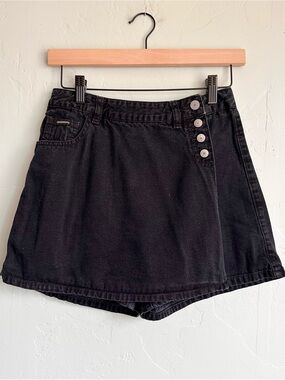 UNIONBAY Black Denim Mini Skort Size 5 Small 90’s Y2K Vibes Summer Girlhoodcore